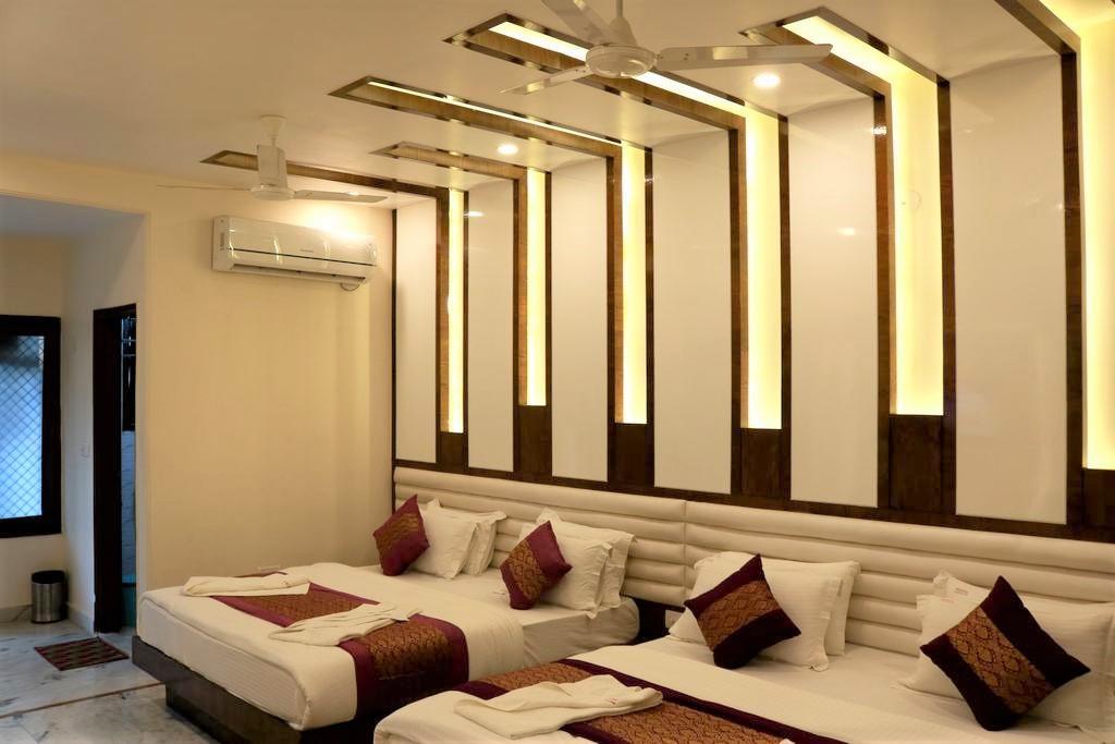 The Gold Inn - Paharganj Új-Delhi Kültér fotó