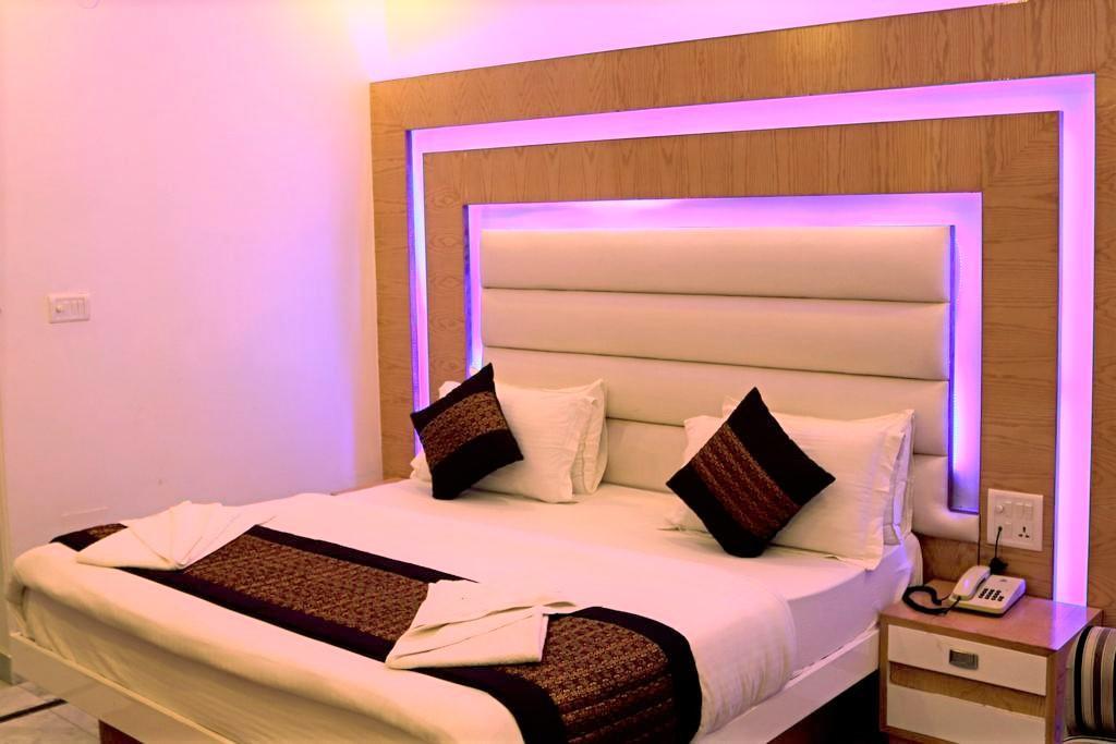 The Gold Inn - Paharganj Új-Delhi Kültér fotó