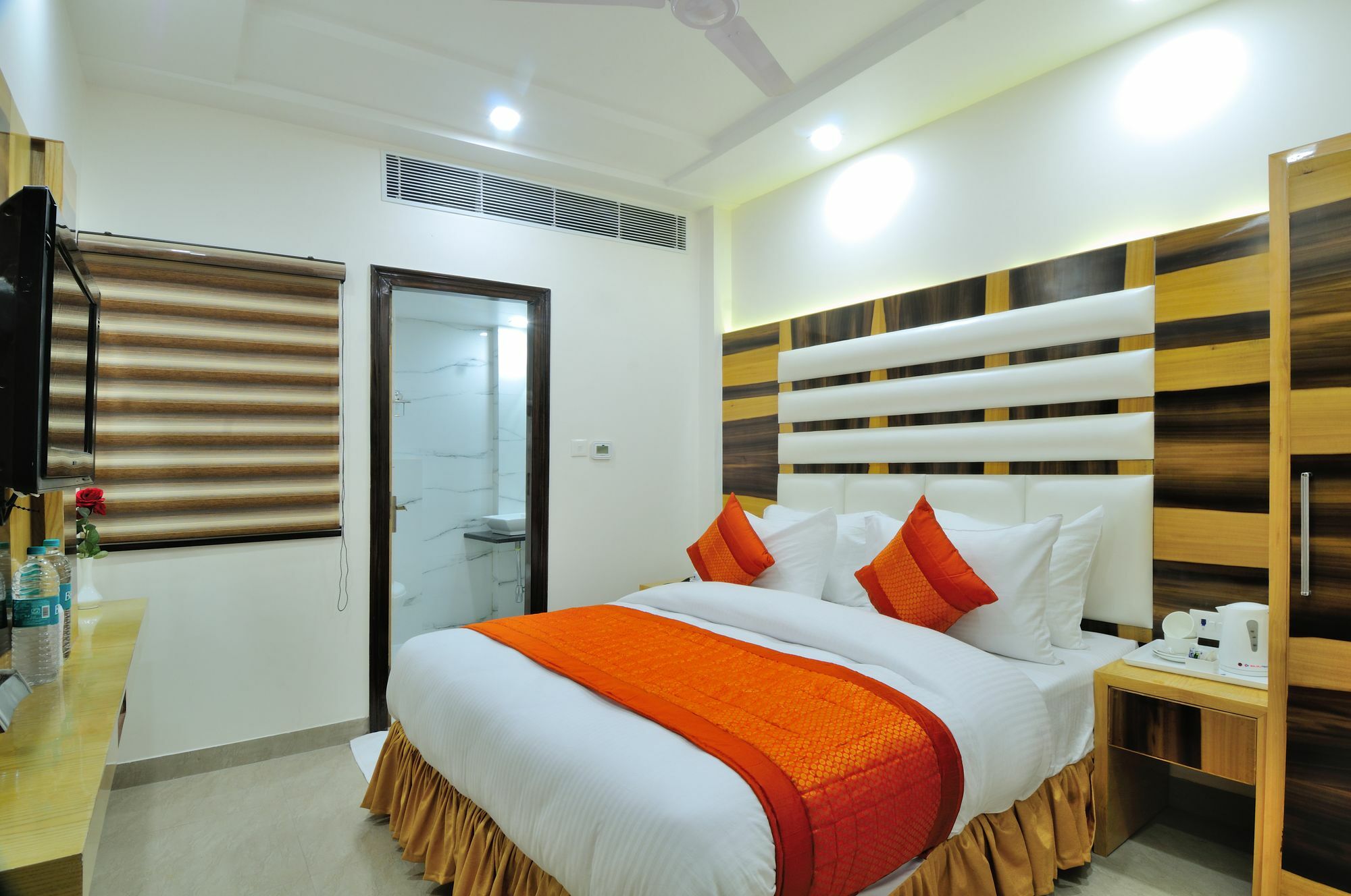 The Gold Inn - Paharganj Új-Delhi Kültér fotó
