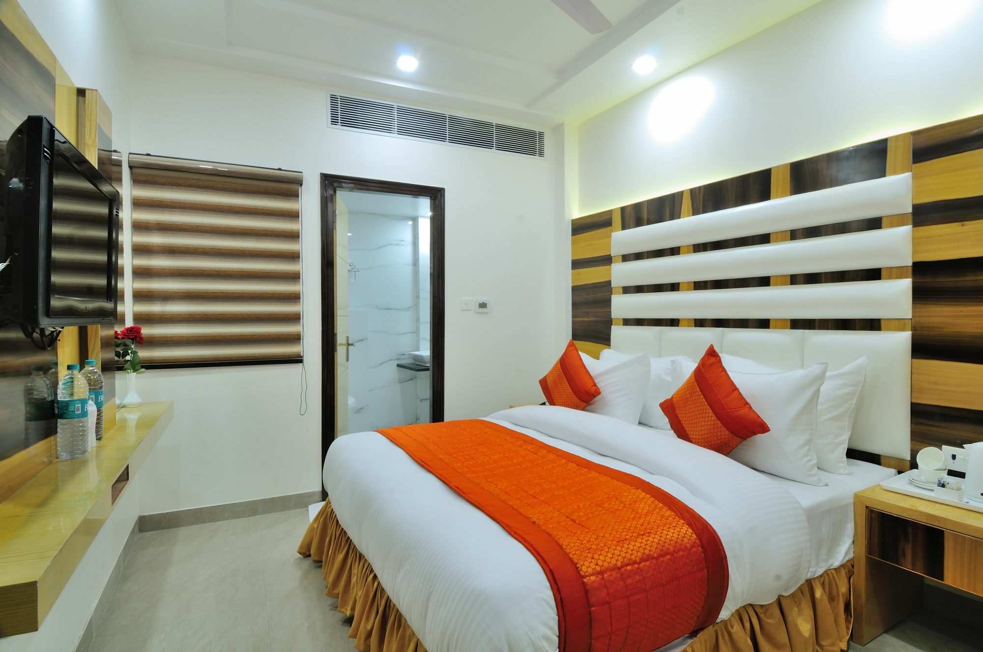 The Gold Inn - Paharganj Új-Delhi Kültér fotó
